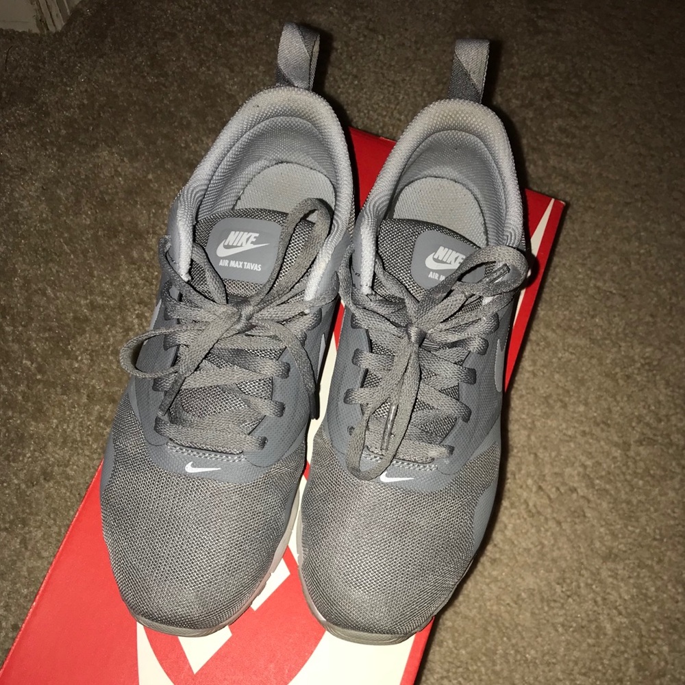 Women’s air max Tavas Grey
